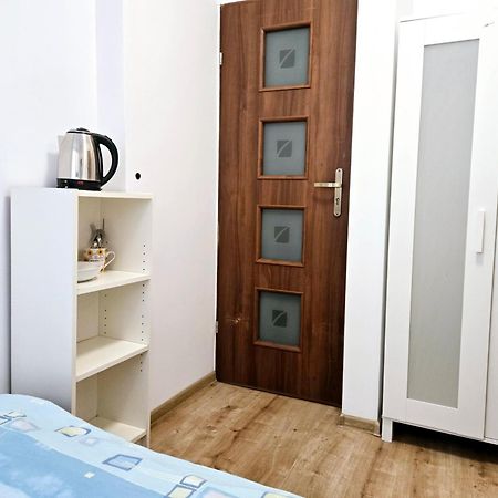 Auberge de jeunesse Pod Czapla à Varsovie Extérieur photo