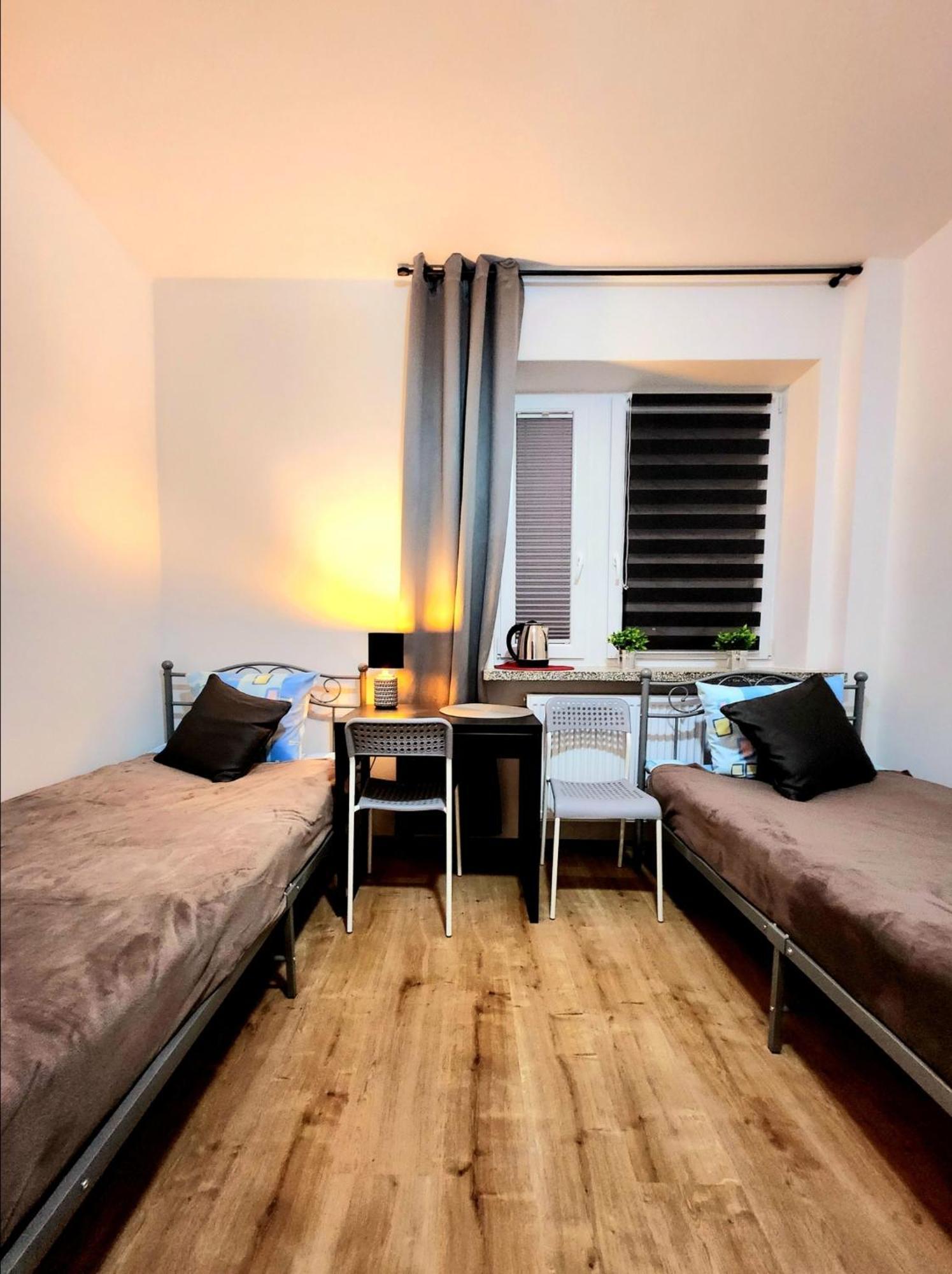 Auberge de jeunesse Pod Czapla à Varsovie Extérieur photo