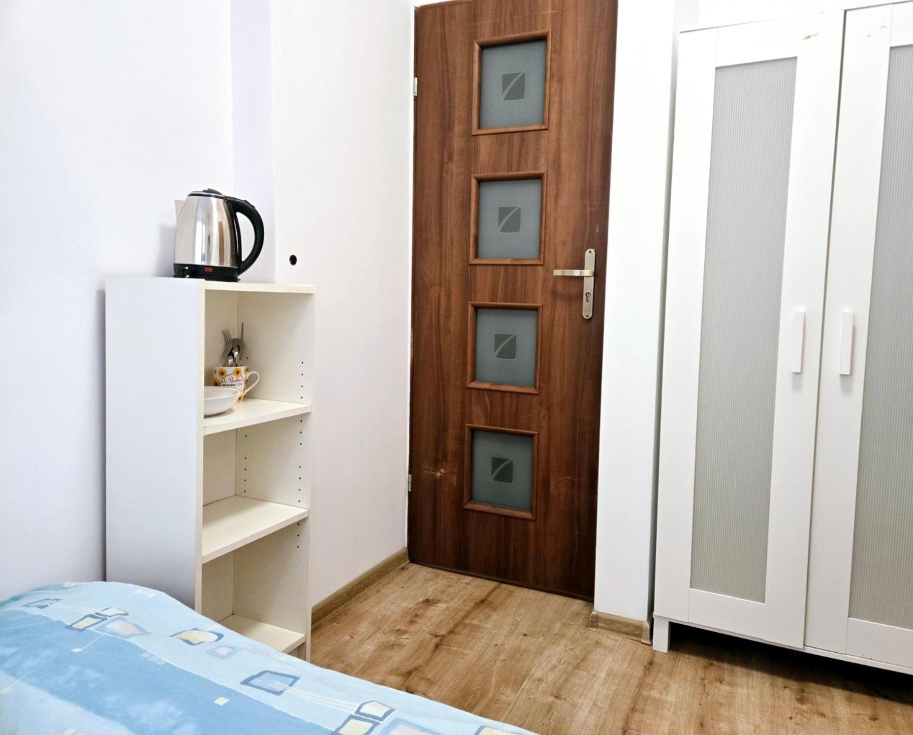 Auberge de jeunesse Pod Czapla à Varsovie Extérieur photo
